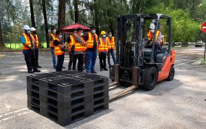Forklift 1
