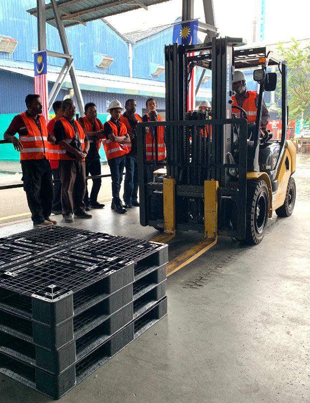 lift truck training